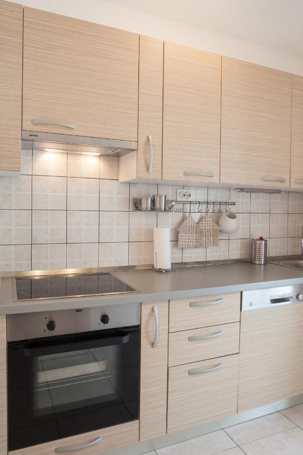 Apartment Bura 1 Makarska Bagian luar foto
