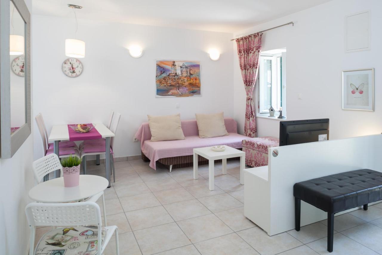 Apartment Bura 1 Makarska Bagian luar foto