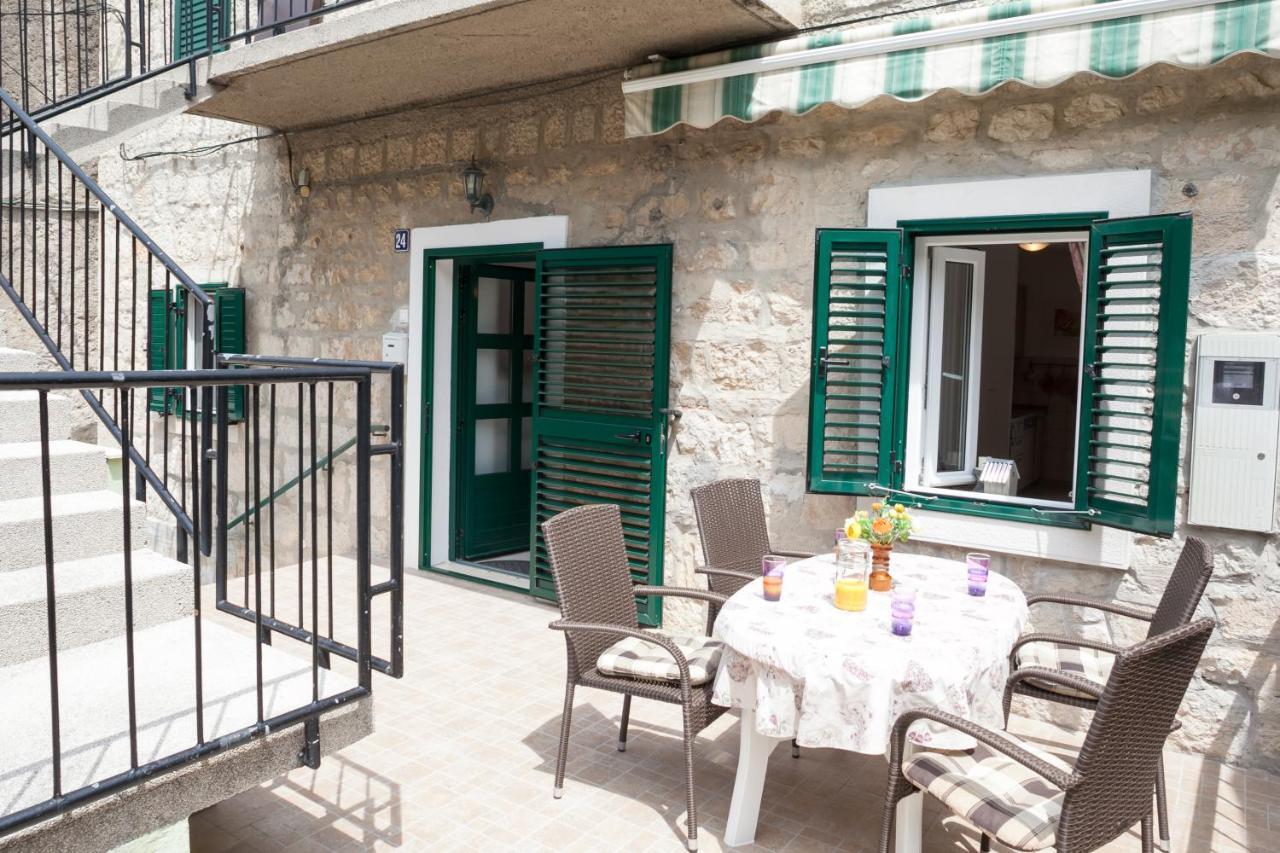 Apartment Bura 1 Makarska Bagian luar foto