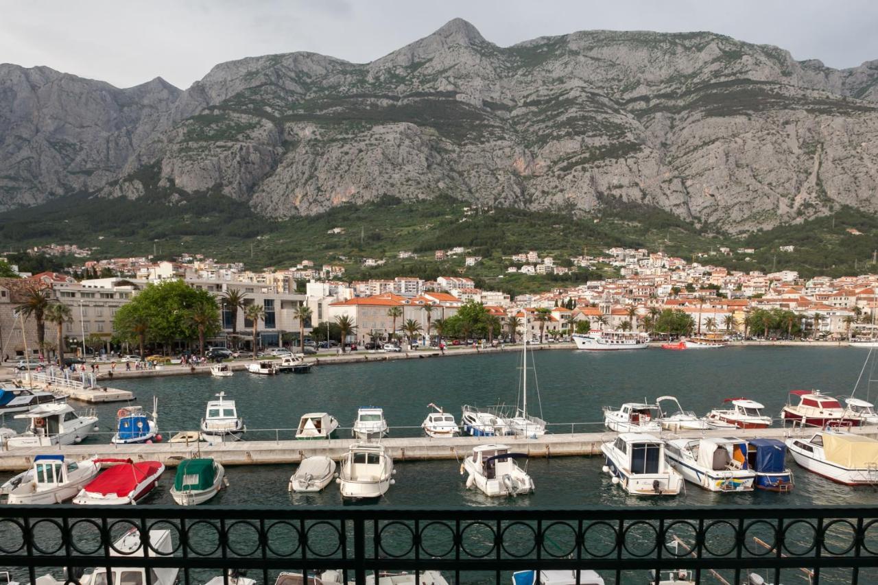 Apartment Bura 1 Makarska Bagian luar foto
