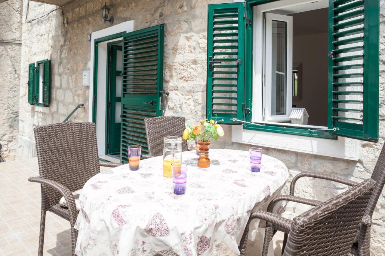 Apartment Bura 1 Makarska Bagian luar foto